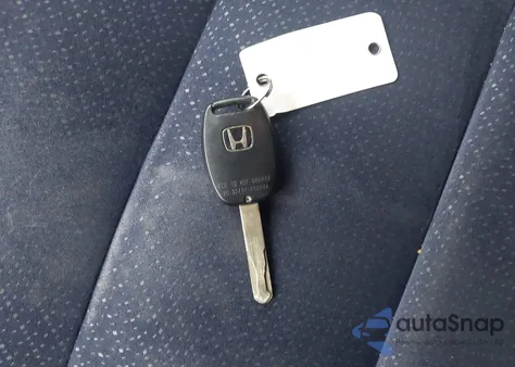 2008 Honda Civic Hybrid from USA, damaged, VIN JHMFA36208S026095